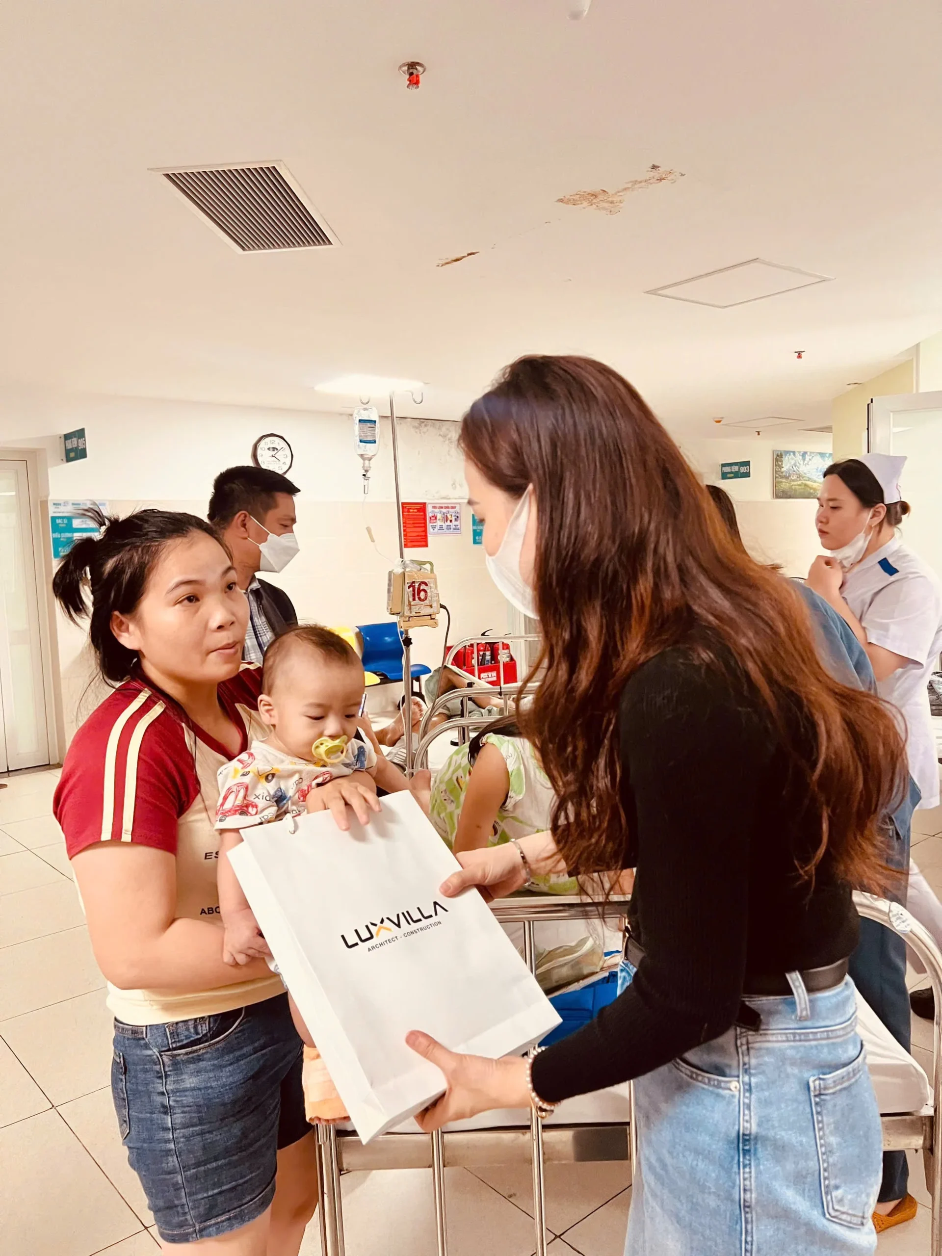 LUXVILLA " CHIA SẺ YÊU THƯƠNG - CHẮP CÁNH ƯỚC MƠ " z6475394804367 21f1c218390be0fd977e56778af215d1 scaled